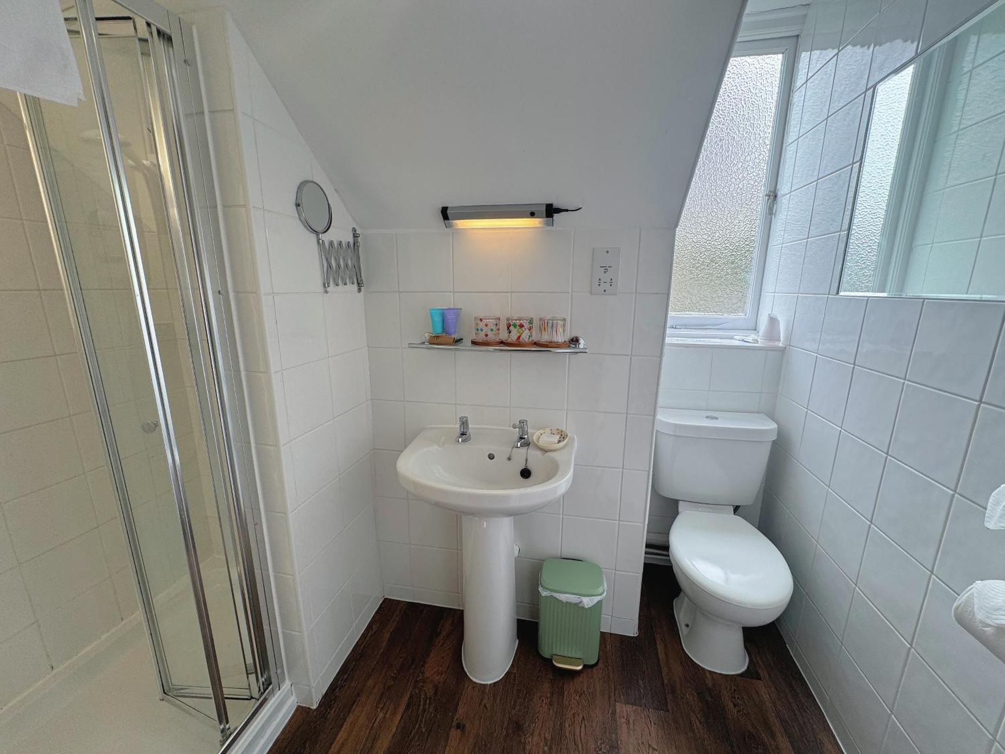 The Robin Hill 4* Torquay