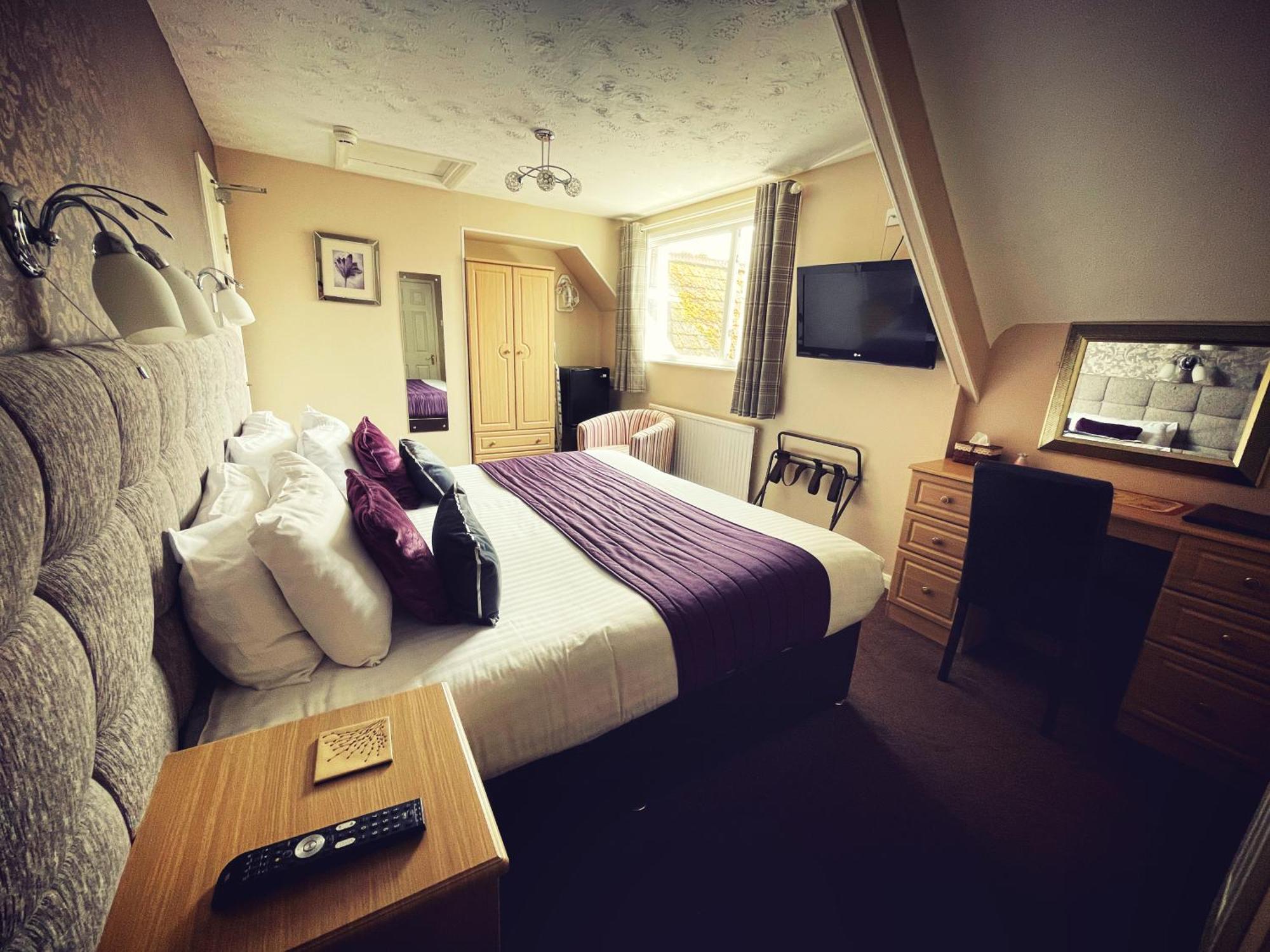 The Robin Hill 4* Torquay