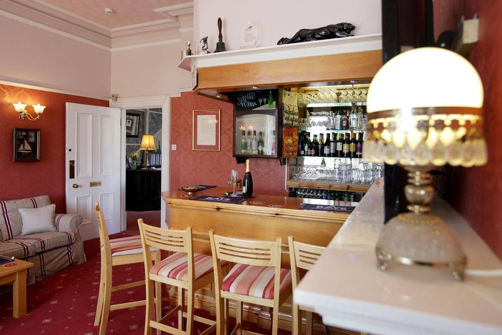 The Robin Hill Bed and breakfast Torquay